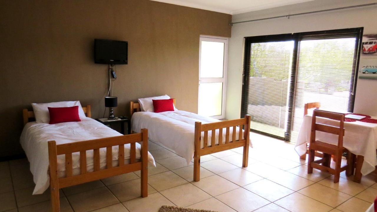 Appartamento 21 On Klein Karoo Oudtshoorn Esterno foto